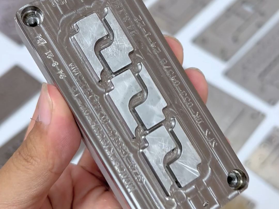 雕刻刀模沖切的優勢與特點