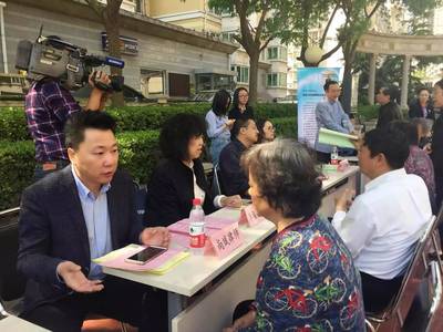 天津律師進社區普法惠民生，專業服務助推社會和諧發展